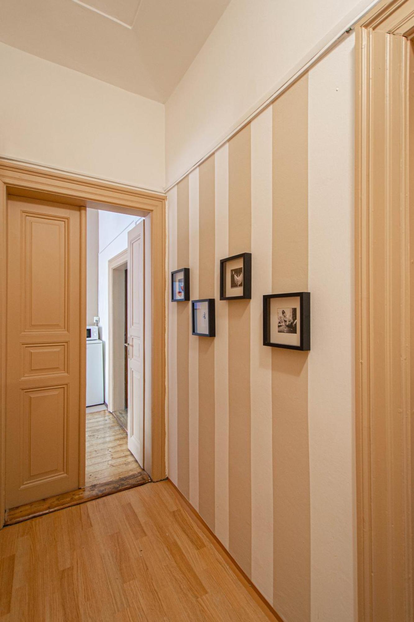 For Celebrations Spacious 3Bdr Apartment With Balcony 프라하 외부 사진