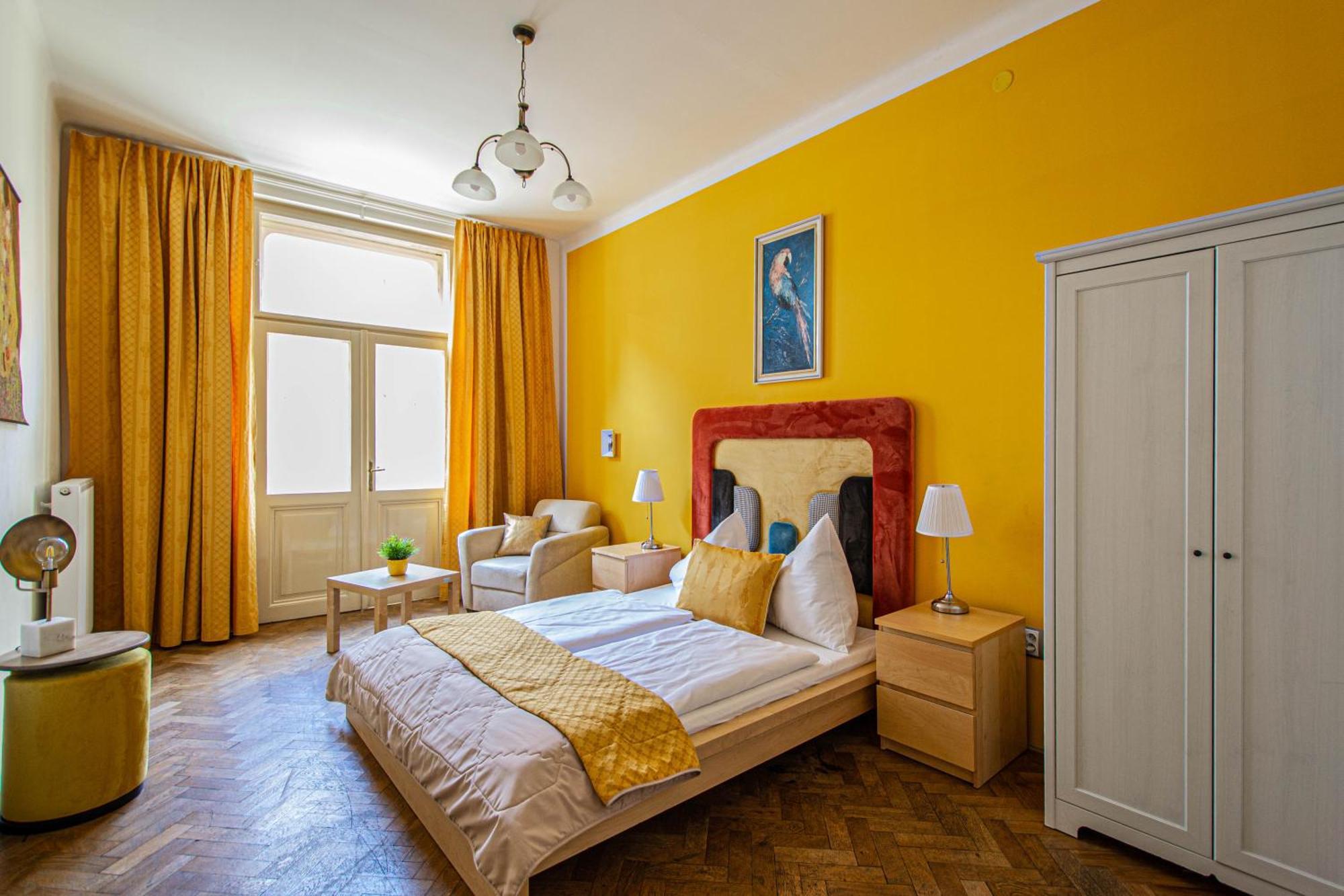 For Celebrations Spacious 3Bdr Apartment With Balcony 프라하 외부 사진