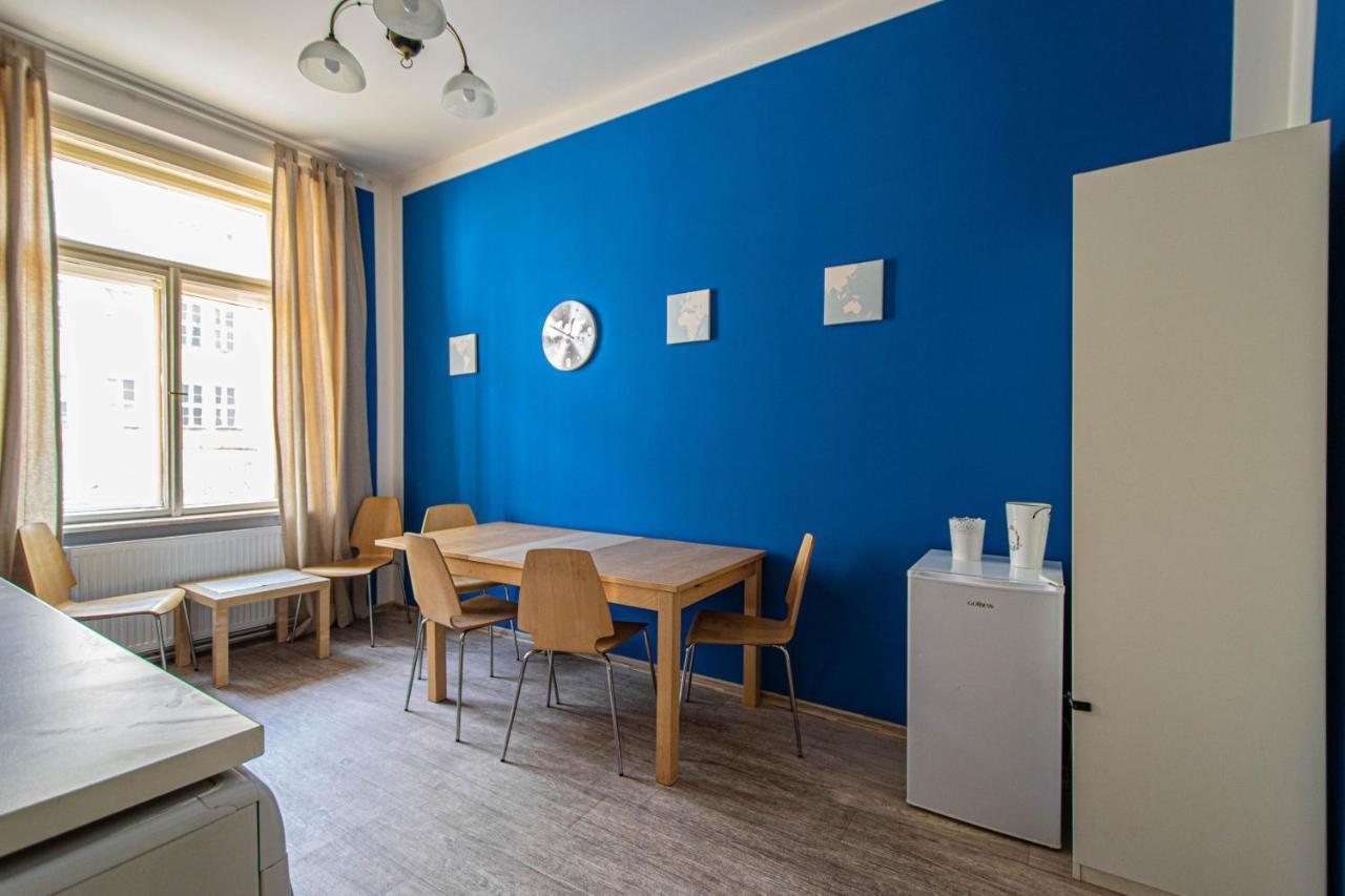 For Celebrations Spacious 3Bdr Apartment With Balcony 프라하 외부 사진